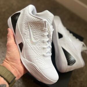 Nike Kobe 9 Elite Low Protro
Halo SIZE 10